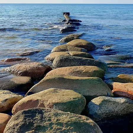 4 Person In Graested-by Traum *