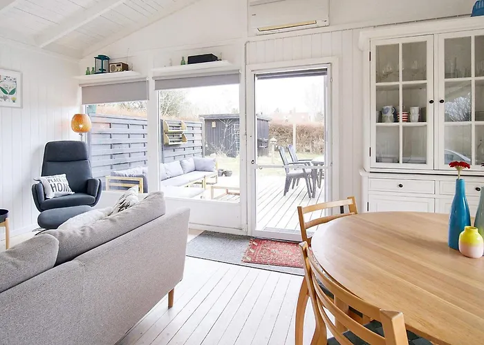 4 Person In Graested-by Traum Graested