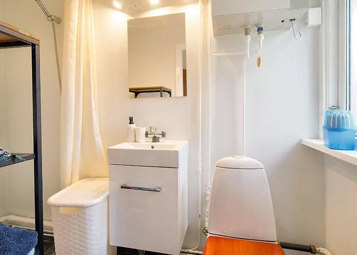 4 Person In Graested-by Traum * Graested